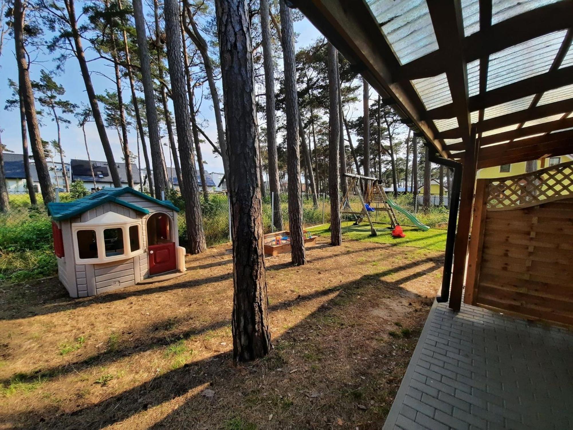 Letniskowe Wiktorek Holiday home Dziwnowek